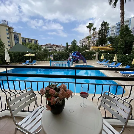 Aparthotel Select &